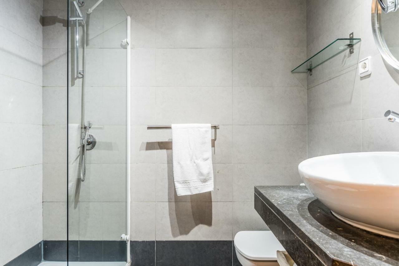 Waou Gran Via I - Alquiler Corta Duracion Apartment Madrid Ngoại thất bức ảnh